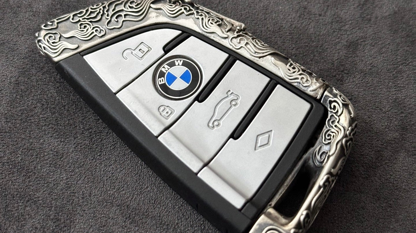 BMW E90 key case in 925 sterling silver with cloud style ultra-matte finish and hand-engraved border