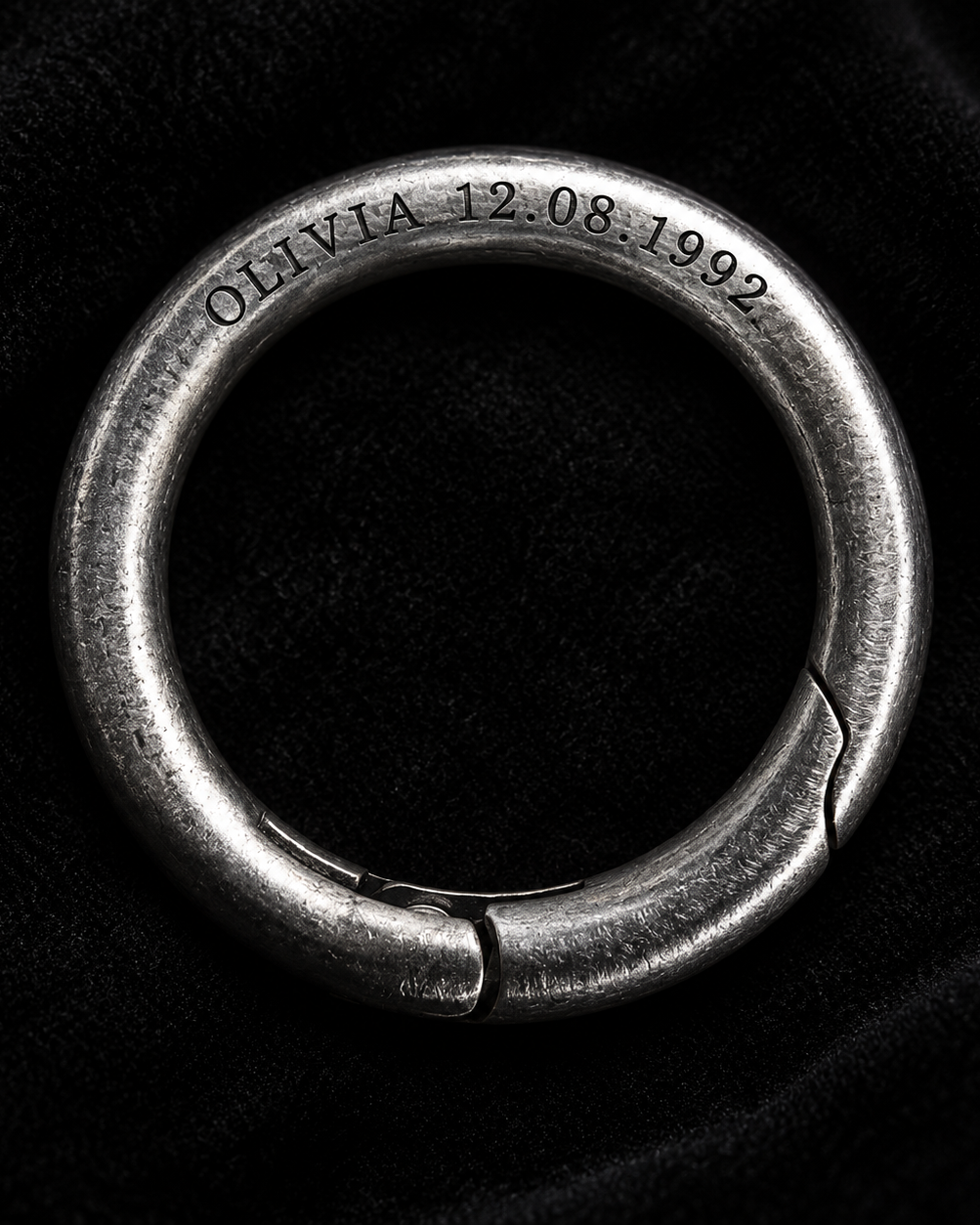Key ring showing a name and date engraving example
