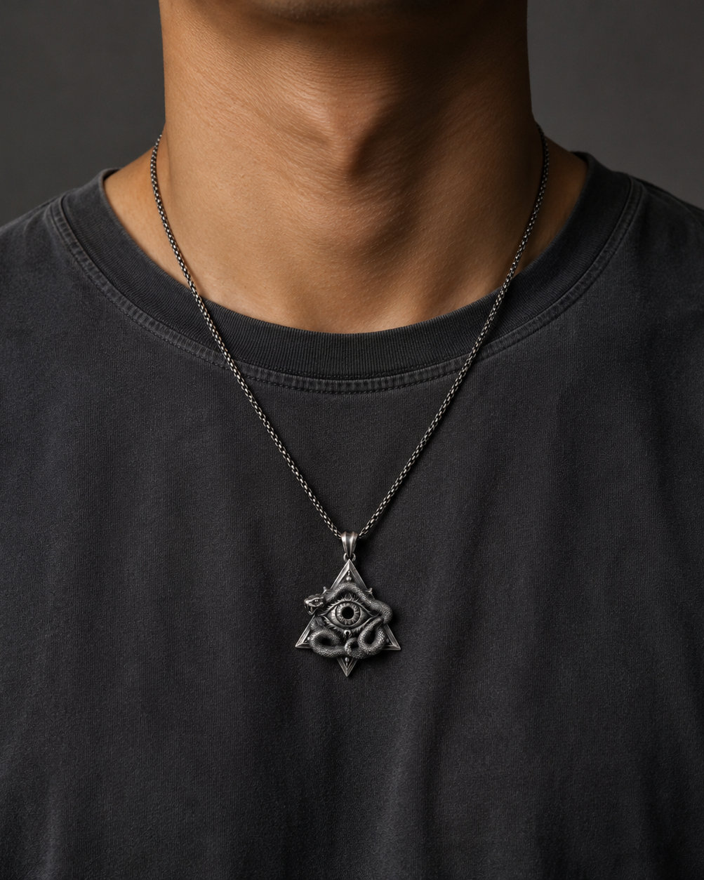 All-Seeing Eye Serpent Pendant, making-process view