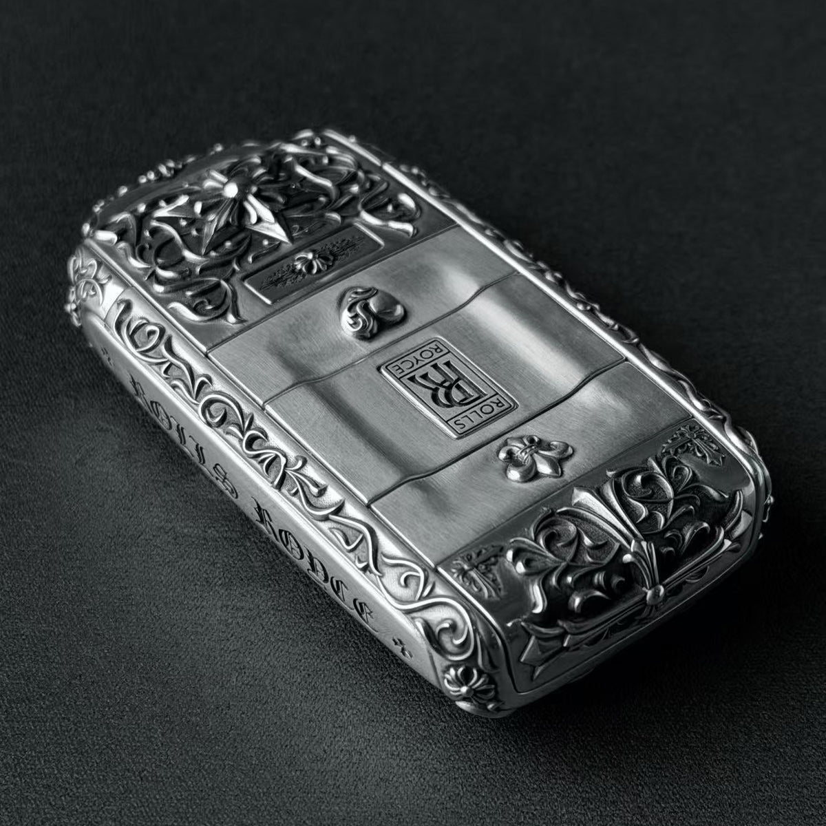 Custom Rolls-Royce Key Case, front button detail