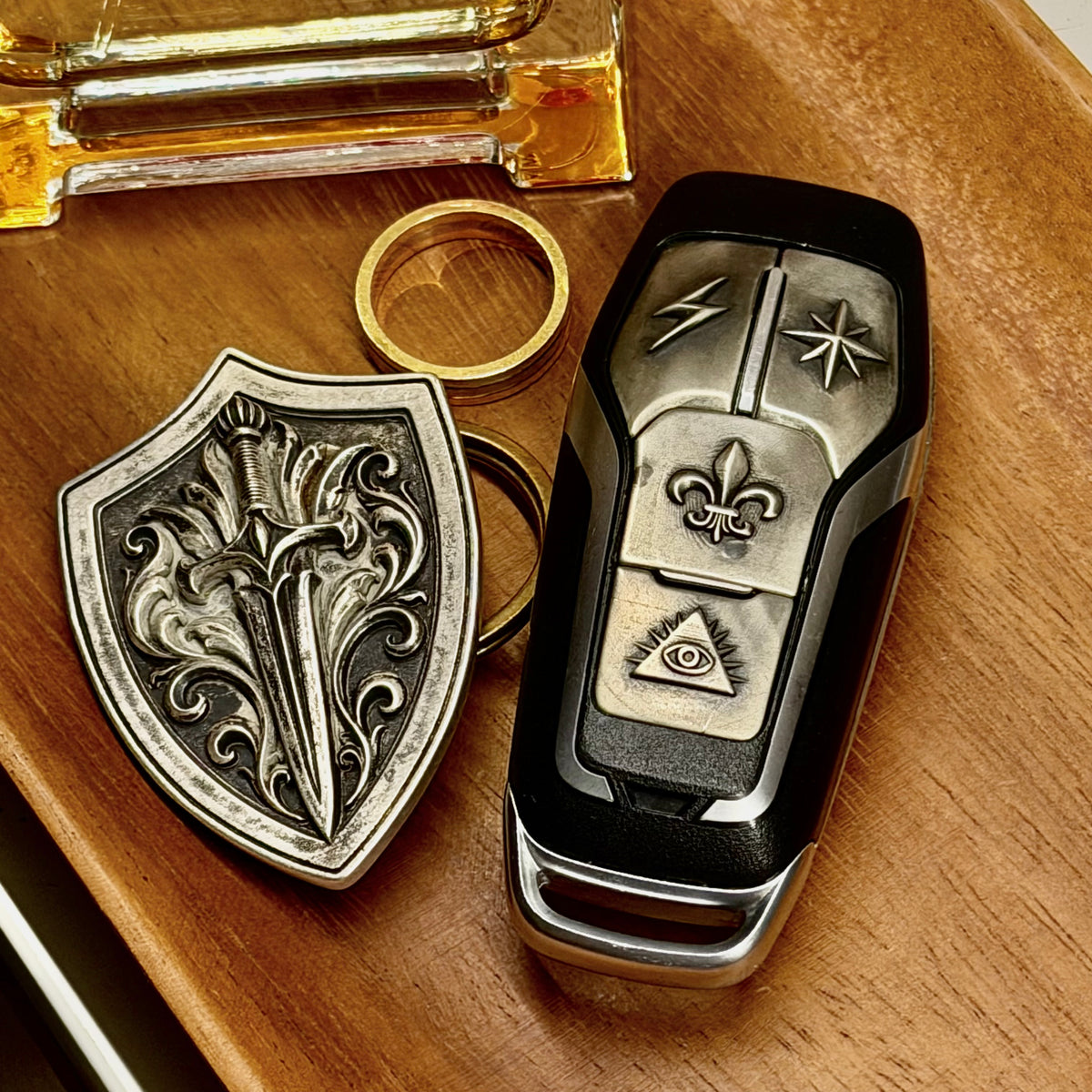 Ford Mustang Shelby GT350 Silver Key Case, lifestyle display