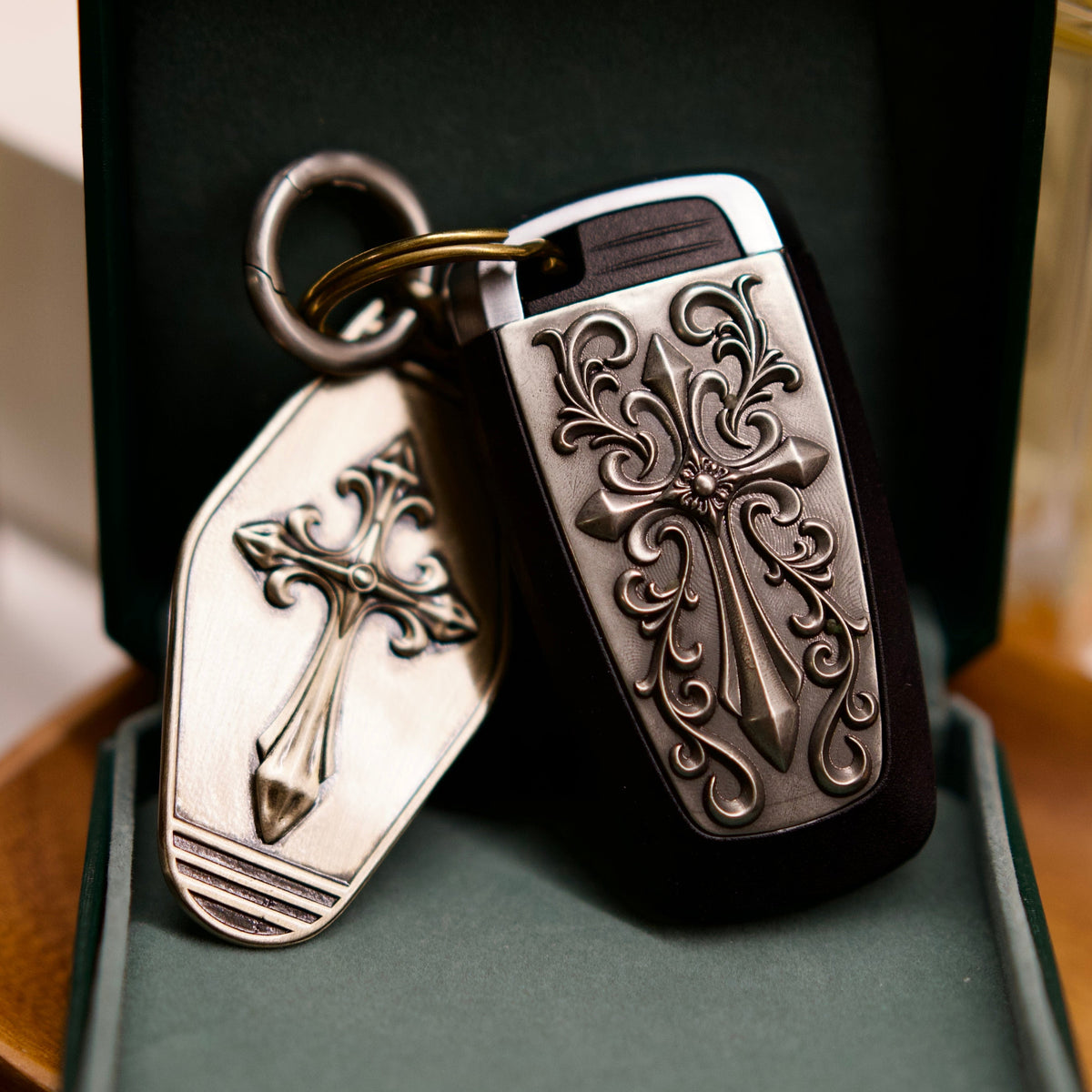 Ford Mustang Silver Key Case, back engraving detail