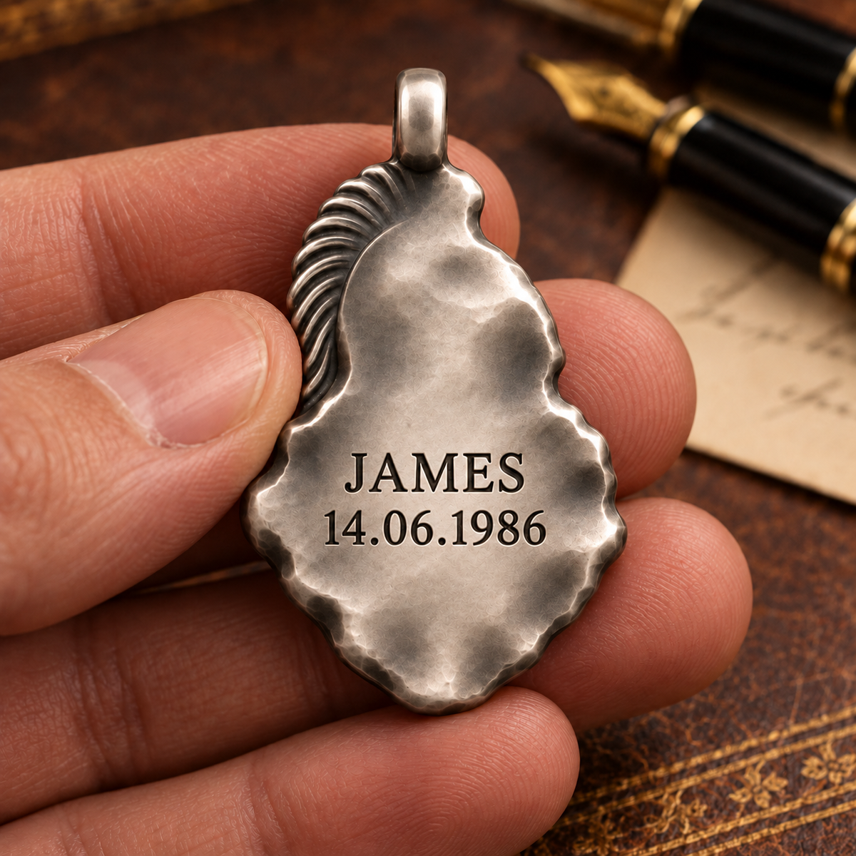 Ares pendant reverse with optional JAMES / 14.06.1986 engraving example; design visualization