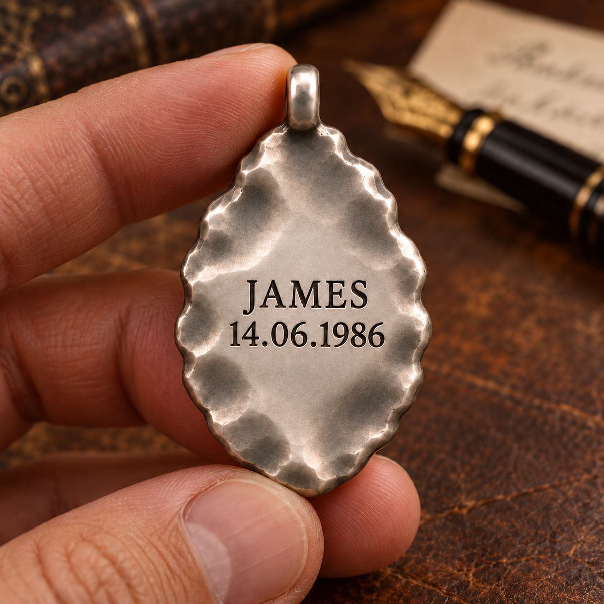 Athena pendant reverse with optional JAMES / 14.06.1986 engraving example; design visualization