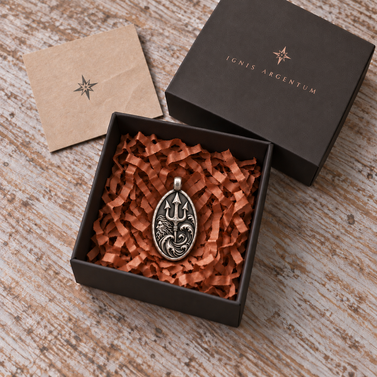 Poseidon upgraded pendant — 礼盒; design visualization, styling accessories excluded